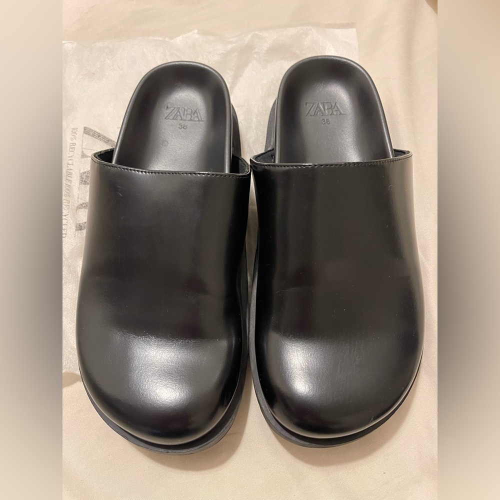 Zara Black Slip-On Mule Loafers